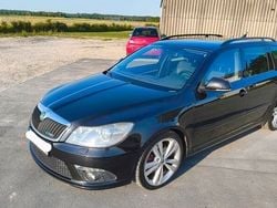 Schwarz Gebraucht 2011 Skoda Octavia RS Kombi | 8.999 € (Superpreis)