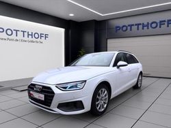 Weiss Gebraucht 2023 Audi A4 Ambiente Kombi | 33.750 € (Fairer Preis)