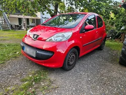 Rot Gebraucht 2007 Peugeot 107 Kleinwagen | 1.100 € (Fairer Preis)