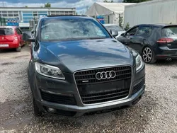 Grau Gebraucht 2008 Audi Q7 Comfort SUV | 10.500 € (Fairer Preis)