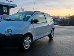 Weiß Gebraucht 2006 Renault Twingo Kleinwagen | 1.550 € (Fairer Preis)