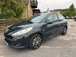 Schwarz Gebraucht 2009 Peugeot 206 Limousine | 500 € (Superpreis)