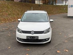 Weiß Gebraucht 2011 VW Touran Highline Van / Kleinbus | 7.499 € (Guter Preis)