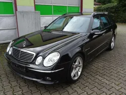 Obsidianschwarz metalliclack Gebraucht 2004 Mercedes E55 AMG Avantgarde Kombi | 24.500 €