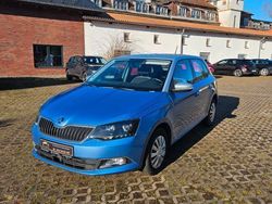 Blau Gebraucht 2015 Skoda Fabia Style Kleinwagen | 7.499 € (Fairer Preis)