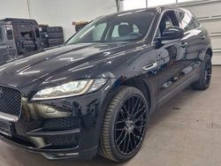 Santorini black Gebraucht 2019 Jaguar F-Pace Prestige SUV | 26.599 €