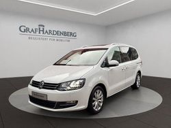 Weiß Gebraucht 2021 VW Sharan Highline Van / Kleinbus | 33.888 € (Etwas zu teuer)