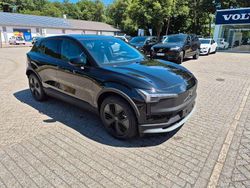 Onyx black Gebraucht 2025 Volvo EX30 CC Performance SUV | 51.000 € (Fairer Preis)