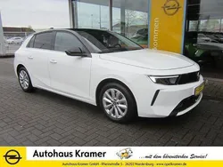 Weiß Gebraucht 2023 Opel Astra Elegance Limousine | 20.980 € (Fairer Preis)