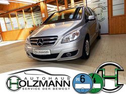Silber Gebraucht 2010 Mercedes B180 Van / Kleinbus | 7.490 € (Fairer Preis)