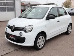 Weiß Gebraucht 2016 Renault Twingo Life Kleinwagen | 5.900 € (Guter Preis)