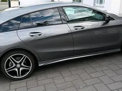 Grau Gebraucht 2016 Mercedes CLA200 Shooting Brake Kombi | 18.000 € (Fairer Preis)