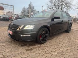 Schwarz Gebraucht 2017 Skoda Octavia RS Kombi | 14.999 € (Fairer Preis)