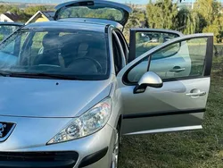 Silber Gebraucht 2006 Peugeot 207 Kleinwagen | 2.150 € (Fairer Preis)