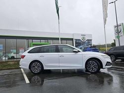 Weiß Gebraucht 2022 Skoda Octavia Ambition Kombi | 28.000 € (Fairer Preis)