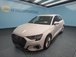 Weiß Gebraucht 2022 Audi A3 e-tron Kleinwagen | 25.649 € (Fairer Preis)
