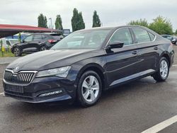 Schwarz Gebraucht 2021 Skoda Superb Limousine | 15.990 € (Superpreis)