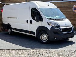 Schwarz Gebraucht 2019 Peugeot Boxer Active Van | 10.900 € (Etwas zu teuer)