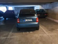 Blau Gebraucht 2000 Audi A2 Kleinwagen | 7.500 €