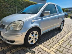 Grau Gebraucht 2005 Toyota Yaris Coupé | 1.250 € (Fairer Preis)