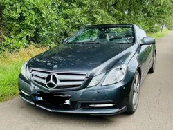 Grau Gebraucht 2012 Mercedes E250 | 20.000 €