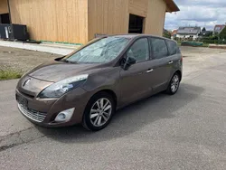 Grau Gebraucht 2011 Renault Scénic III Luxe Van / Kleinbus | 4.600 € (Guter Preis)