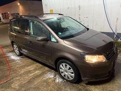 Braun Gebraucht 2013 VW Touran Cup Van / Kleinbus | 4.800 € (Guter Preis)