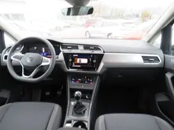 Grau Neu 2025 VW Touran Van / Kleinbus | 32.888 € (Guter Preis)