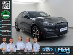 Grau (darkmatter grey) Gebraucht 2022 Ford Mustang Mach-E SUV | 39.740 € (Fairer Preis)