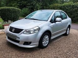 Silber Gebraucht 2009 Suzuki SX4 Limousine | 8.900 €