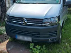 Silber Gebraucht 2016 VW T6 Van | 21.500 €