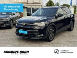 Schwarz Gebraucht 2024 VW Tiguan Life SUV | 37.490 € (Teuer)