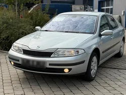 Silber Gebraucht 2005 Renault Laguna II Limousine | 2.650 € (Etwas zu teuer)