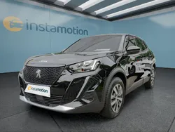 Schwarz Gebraucht 2023 Peugeot e-2008 SUV | 22.449 € (Fairer Preis)
