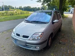 Silber Gebraucht 2002 Renault Mégane II Limousine | 1.500 € (Guter Preis)
