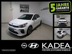 Weiss Gebraucht 2020 Kia Rio Limousine | 16.550 € (Etwas zu teuer)