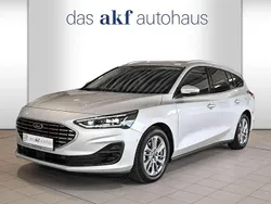 Polarsilber metallic Gebraucht 2024 Ford Focus Titanium Kombi | 24.950 € (Guter Preis)