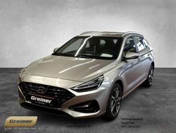 Shimmering silver Gebraucht 2023 Hyundai i30 Trend Kombi | 19.490 € (Fairer Preis)