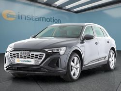 Grau Gebraucht 2024 Audi Q8 e-tron SUV | 52.299 € (Guter Preis)
