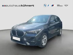 Mineralgrau metallic Gebraucht 2022 BMW X1 Advantage SUV | 25.765 € (Fairer Preis)