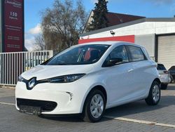 Weiß Gebraucht 2017 Renault Zoe Life Kleinwagen | 5.990 € (Fairer Preis)