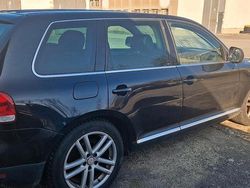 Schwarz Gebraucht 2005 VW Touareg SUV | 3.050 €