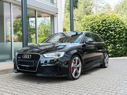 Schwarz Gebraucht 2016 Audi RS3 Sportback Sport Kleinwagen | 39.900 €