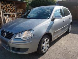 Silber Gebraucht 2009 VW Polo Kleinwagen | 3.900 € (Etwas zu teuer)