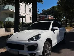 Weiß Gebraucht 2015 Porsche Cayenne SUV | 32.900 €