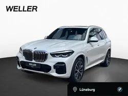 Mineralweiß (weiß) Gebraucht 2023 BMW X5 M Sport SUV | 65.990 € (Guter Preis)