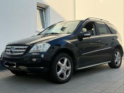 Schwarz Gebraucht 2006 Mercedes ML350 SUV | 6.000 € (Etwas zu teuer)