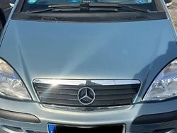 Blau Gebraucht 2003 Mercedes A140 Classic Van / Kleinbus | 1.500 € (Guter Preis)