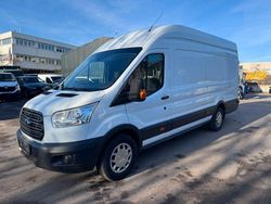 Weiß Gebraucht 2016 Ford Transit Trend Van / Kleinbus | 9.399 €