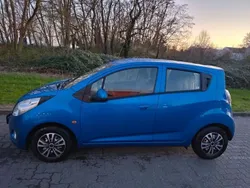 Blau Gebraucht 2011 Chevrolet Spark LS Kleinwagen | 2.500 € (Fairer Preis)